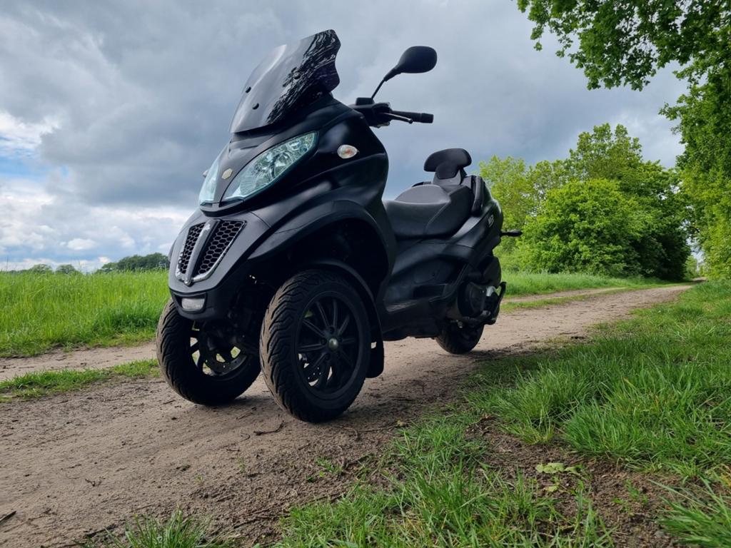 Zeer nette piaggio mp3 400cc 2010 21130km, Motoren, Motoren | Piaggio, Scooter, Ophalen