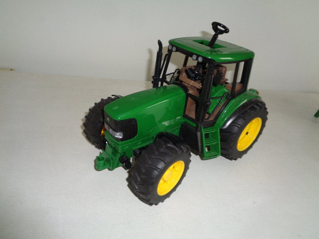 Bruder John Deere trekker met extra stuurtje., Ophalen of Verzenden, Gebruikt
