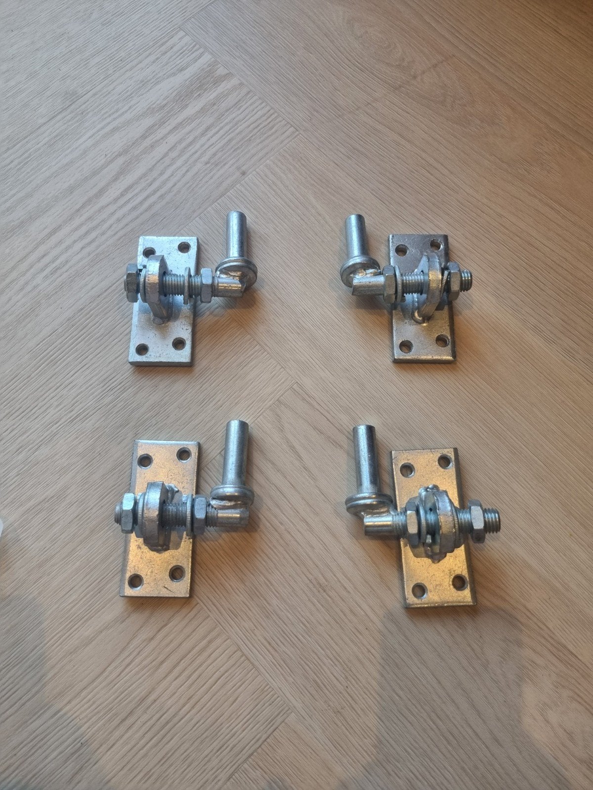 Set van 4 gegalvaniseerde scharnieren voor poorten, Ophalen of Verzenden, Nieuw, IJzer, Scharnier