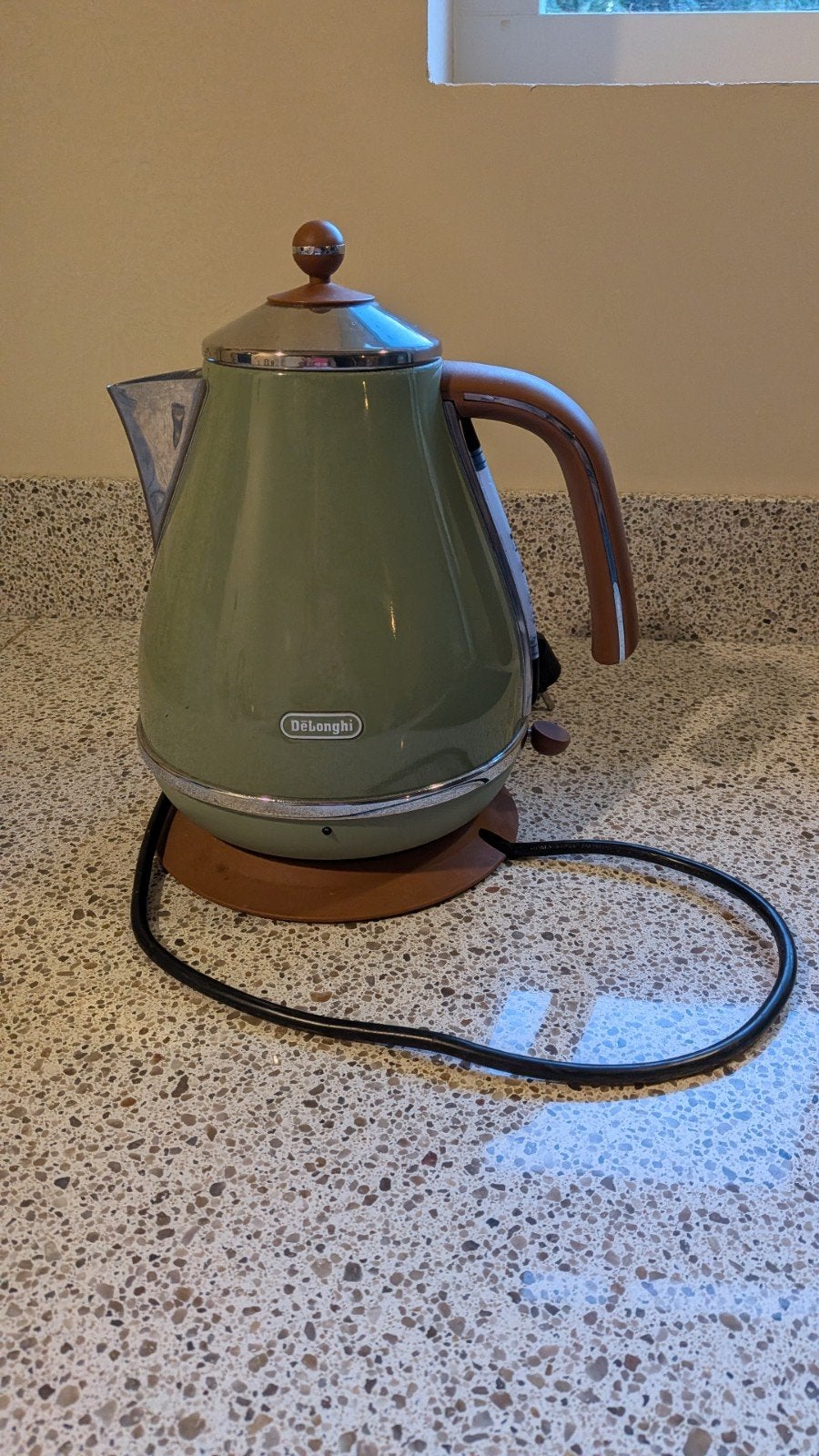 De'Longhi Icona Vintage Waterkoker - Olijfgroen, Witgoed en Apparatuur, 1 tot 2 liter, Ophalen, Zo goed als nieuw