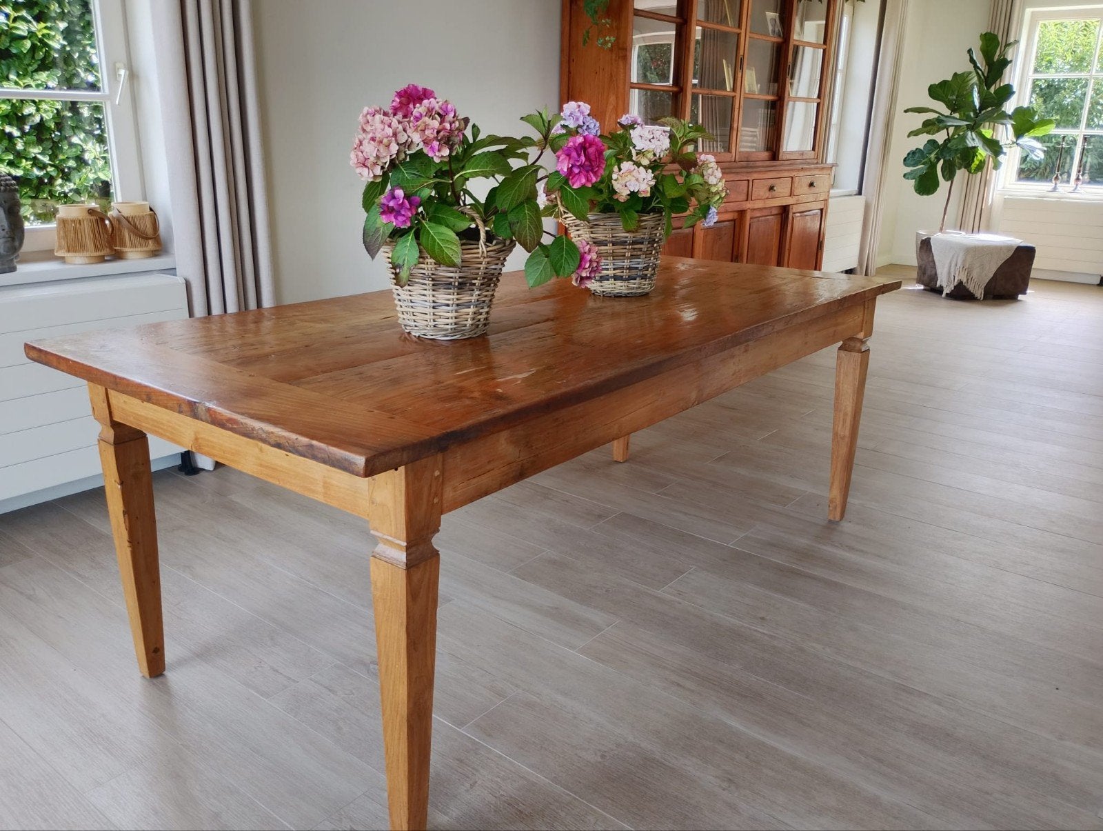 Robuuste teak houten eettafel met lades, Ophalen