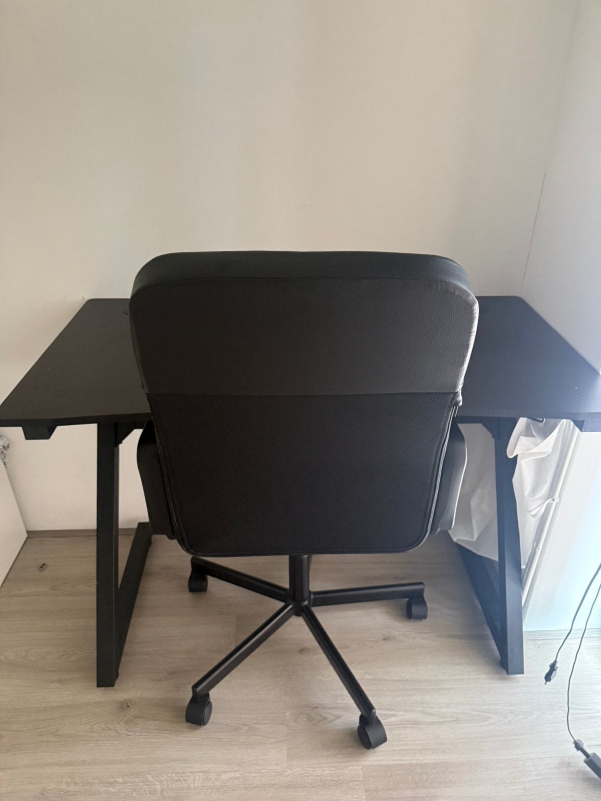 Gaming table with chair, Ophalen, Zo goed als nieuw