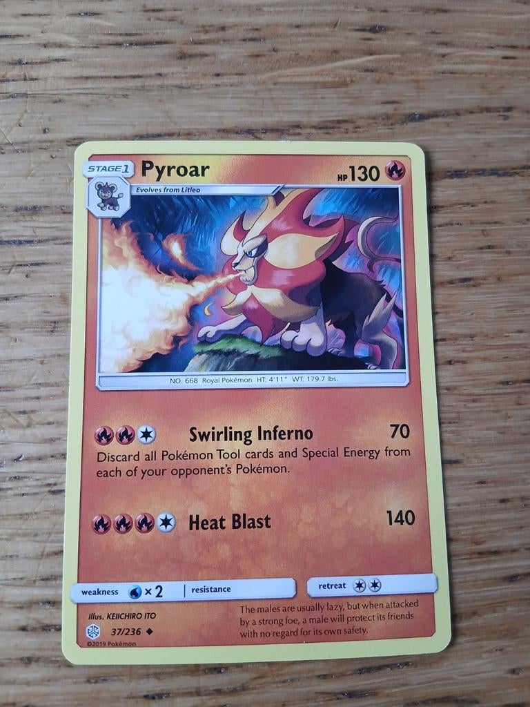 Pokémon Kaart Pyroar 37/236 - Zeldzaam en Krachtig, Ophalen of Verzenden, Zo goed als nieuw, Losse kaart