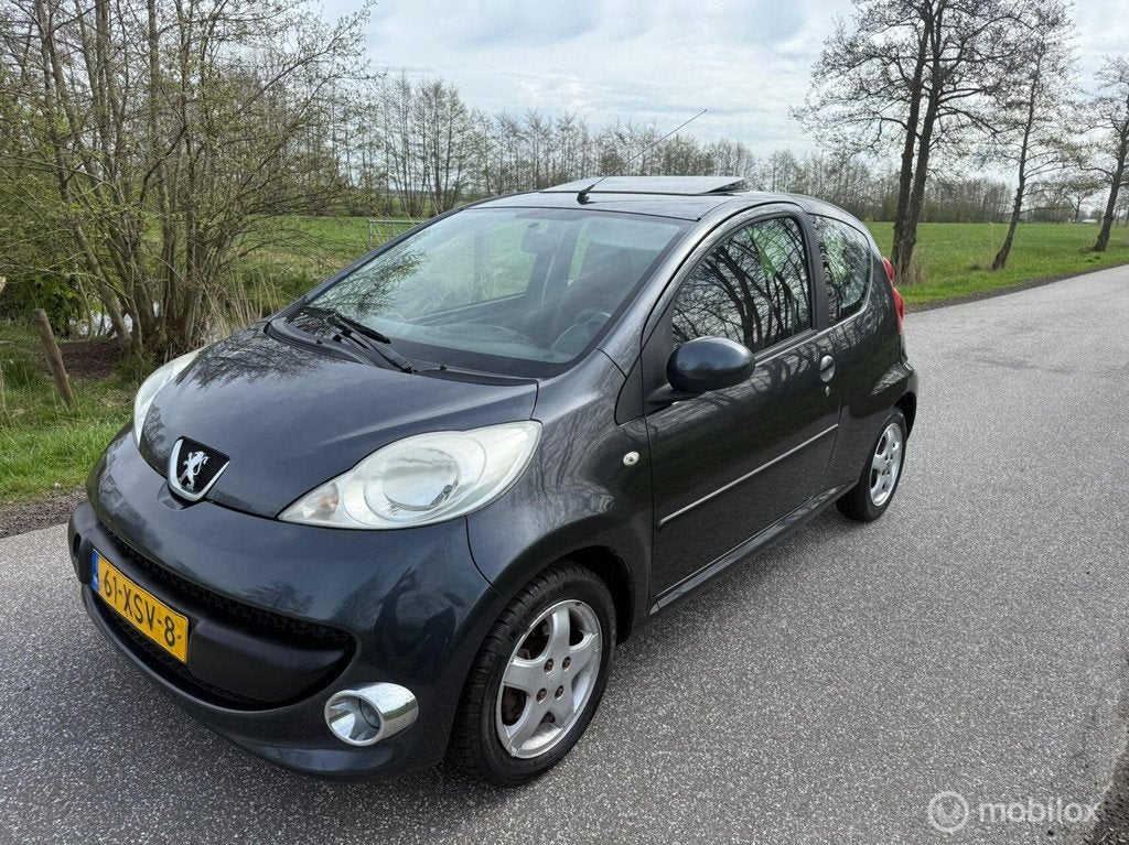 Peugeot 107 1.0-12V XR Apk 15-04-2027, Voorwielaandrijving, 4 stoelen, 68 pk, Leder