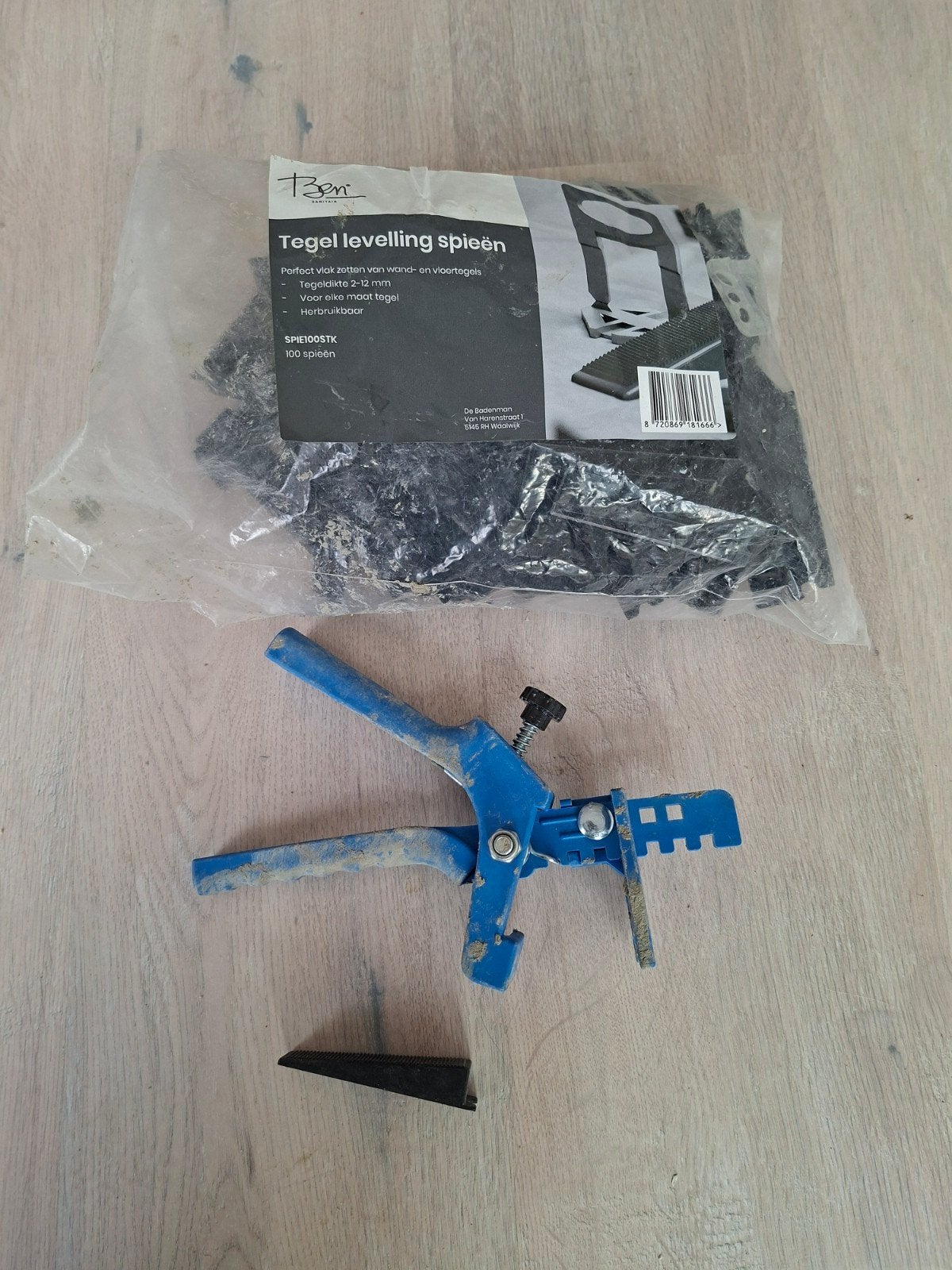 Tegel levelling spieen tang level clips, Ophalen of Verzenden, Zo goed als nieuw
