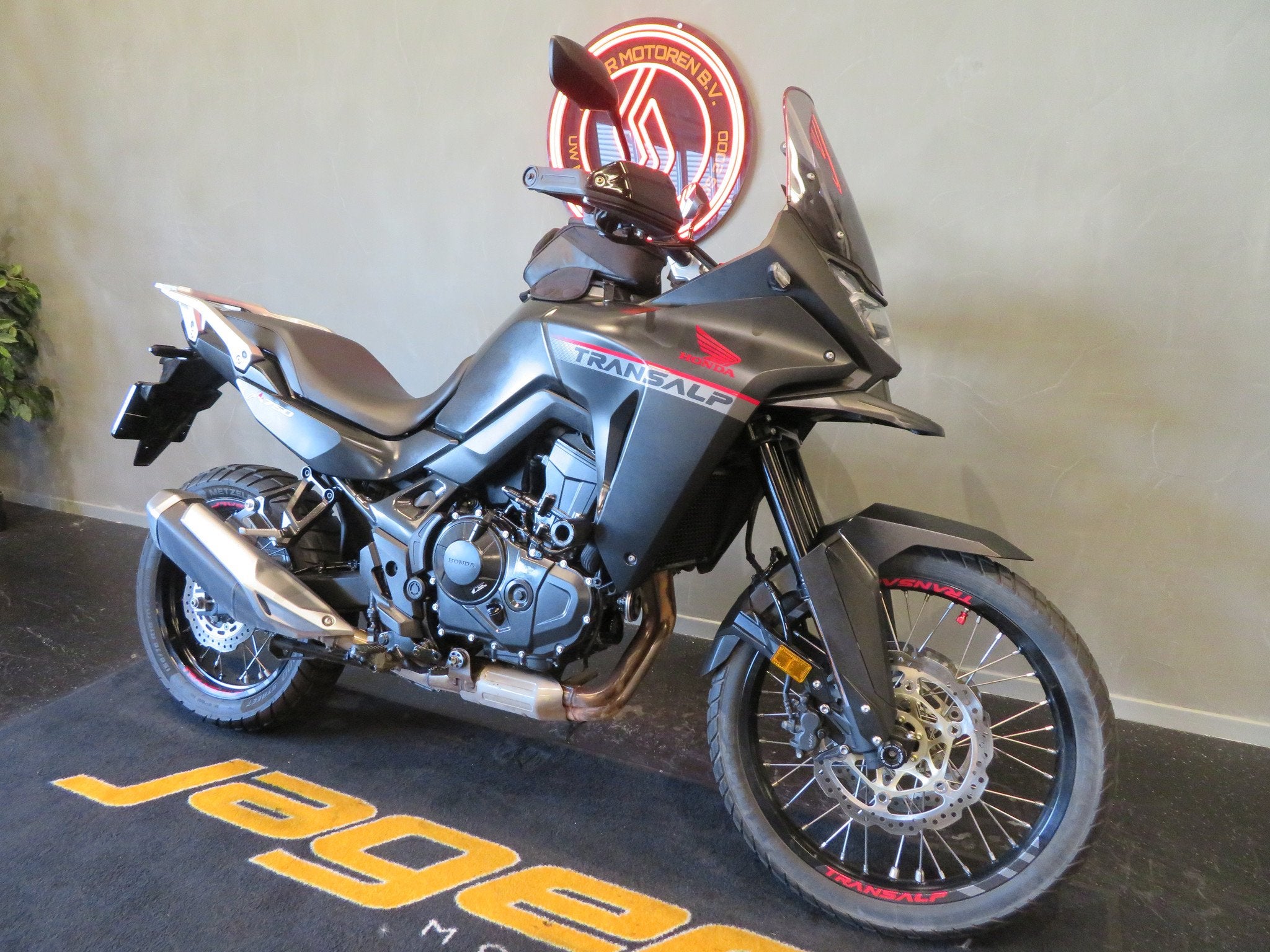 Honda XL 750 ABS TRANSALP TOP STAAT! (bj 2023), Motoren, Toermotor, Gebruikt, Bedrijf