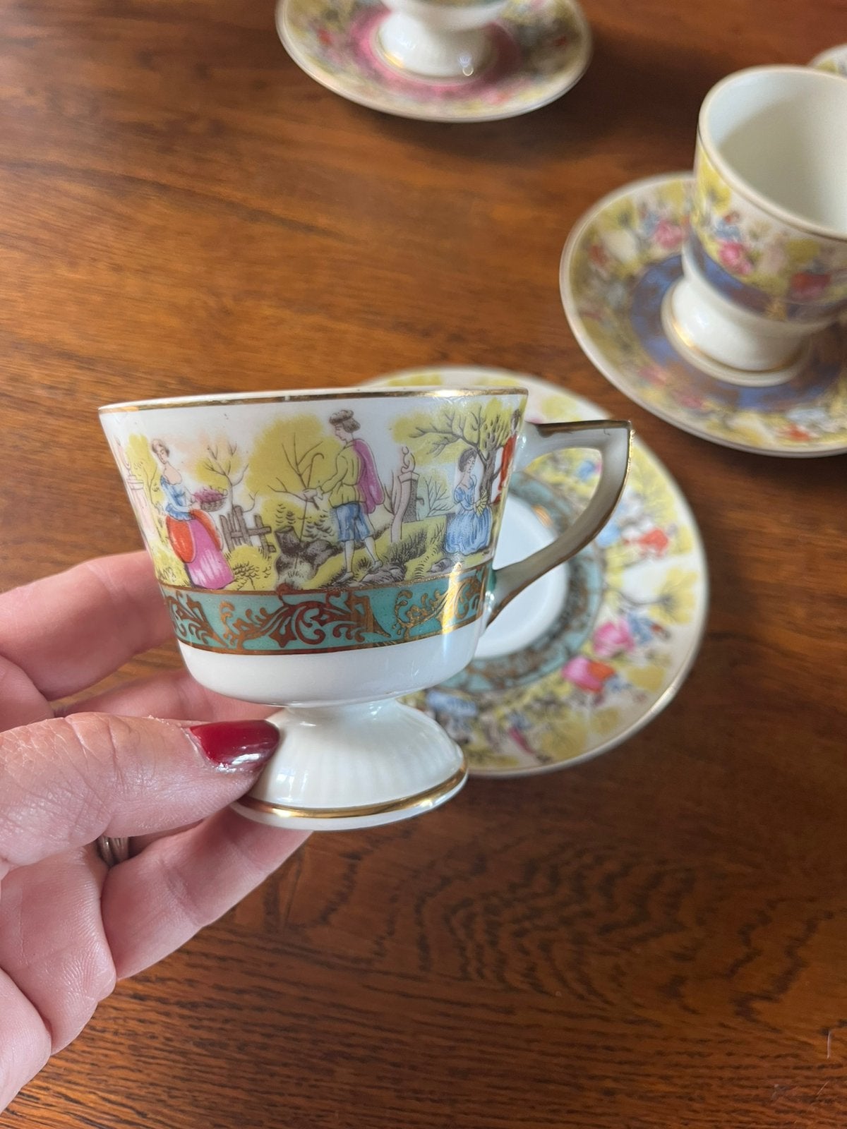 Vintage kopjes en schoteltjes Krone porcelein, Ophalen of Verzenden, Zo goed als nieuw, Porselein, Kop en/of schotel