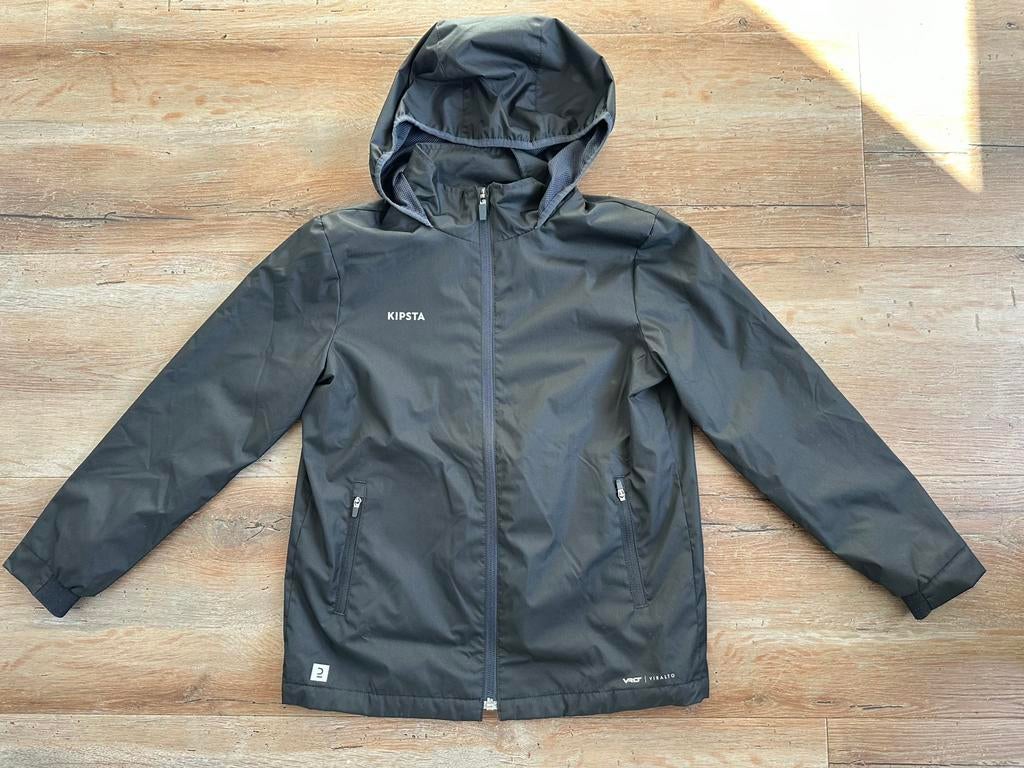 Kipsta regenjas Viralto maat 123-130, Kinderen en Baby's, Kinderkleding | Maat 122, Ophalen of Verzenden, Gebruikt, Jongen of Meisje