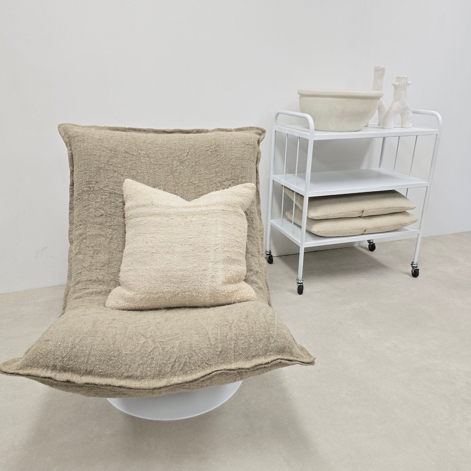 Artifort F980 fauteuil | opnieuw gestoffeerd | shabby linnen, Ophalen, -, Beige, -