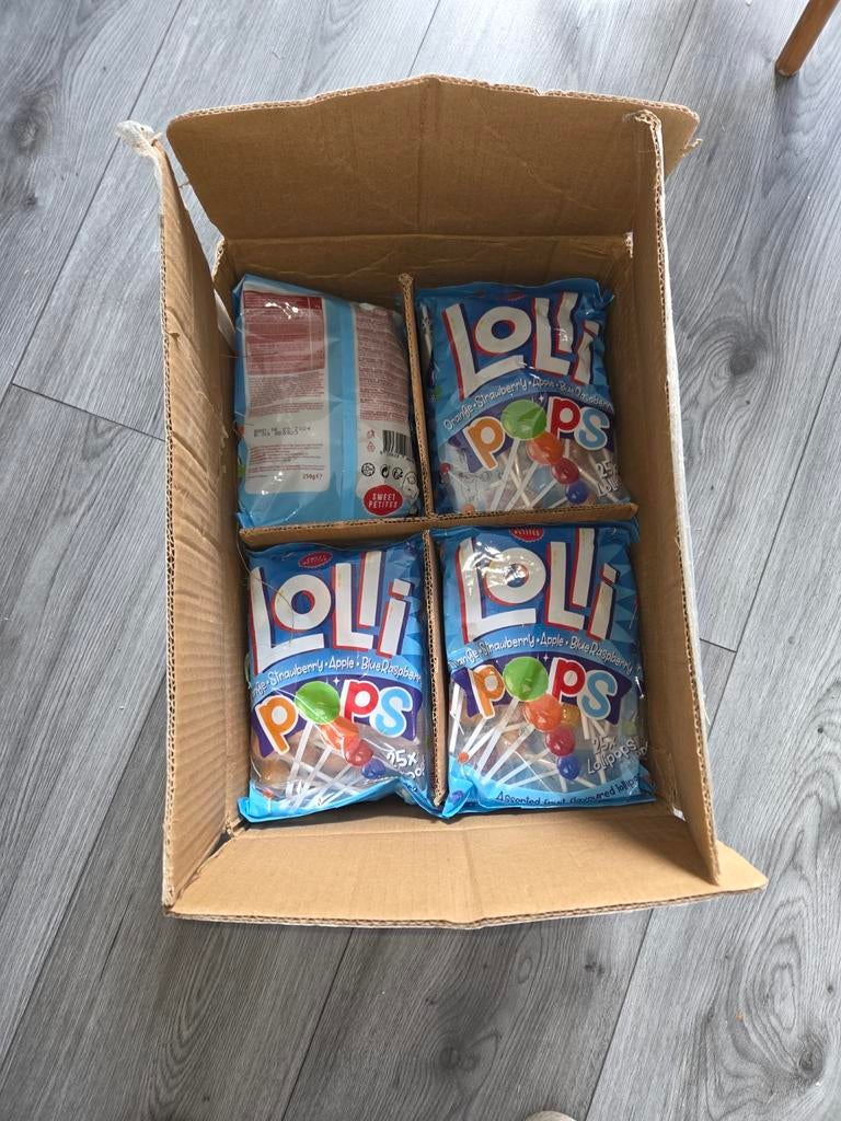 Lollies, Ophalen