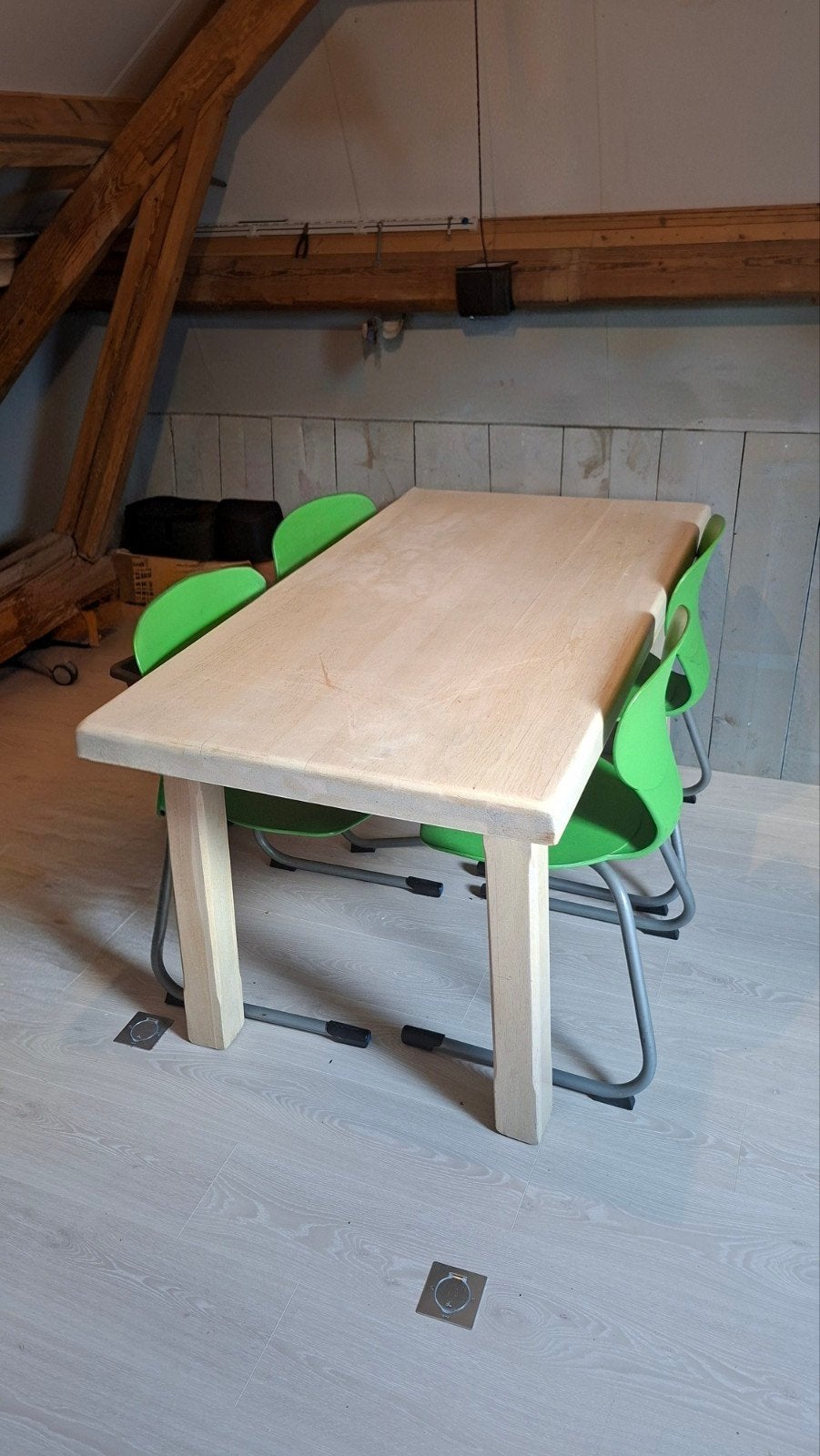 Stevige eikenhouten eettafel (145x79 cm), Huis en Inrichting, Ophalen, Gebruikt, 100 tot 150 cm, Eikenhout