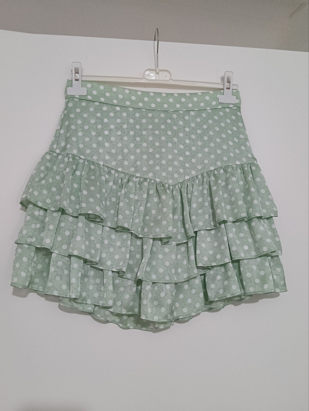 Zara groene mini-rok met stippen en ruches, Maat 38/40 (M), Zara, Ophalen of Verzenden, Zo goed als nieuw