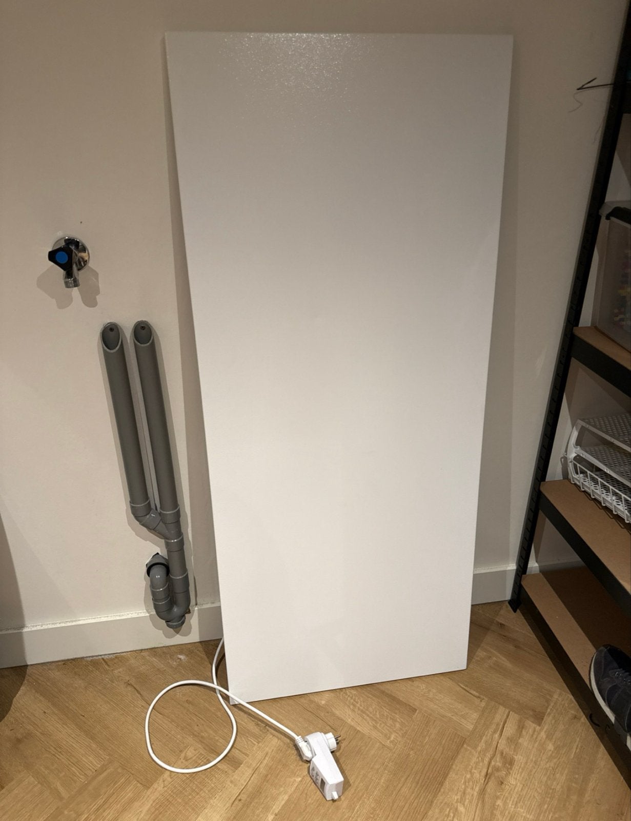 Verwarmingspaneel met klein deukje - Tecke ISP-1100, Doe-het-zelf en Verbouw, Verwarming en Radiatoren, Ophalen, Gebruikt, Radiator