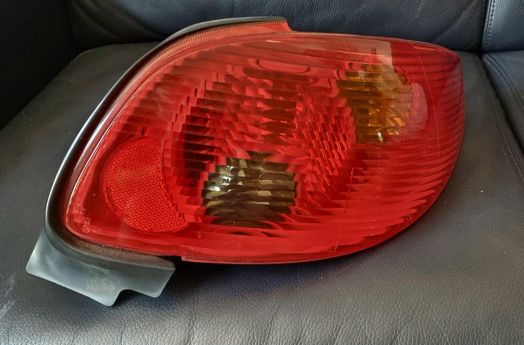 Peogeot 206cc achterlicht rechts, Ophalen of Verzenden, Gebruikt, Peugeot