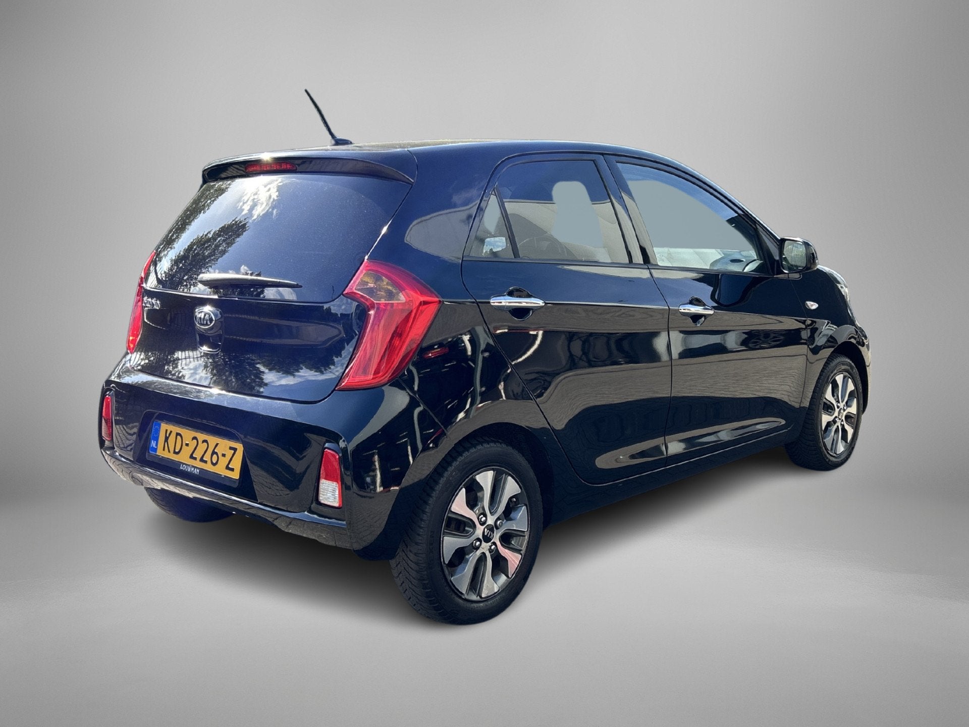 Kia Picanto 1.0 CVVT ComfortPlusLine Navigator (bj 2016), 12 maanden, Stof, Gebruikt, 4 stoelen