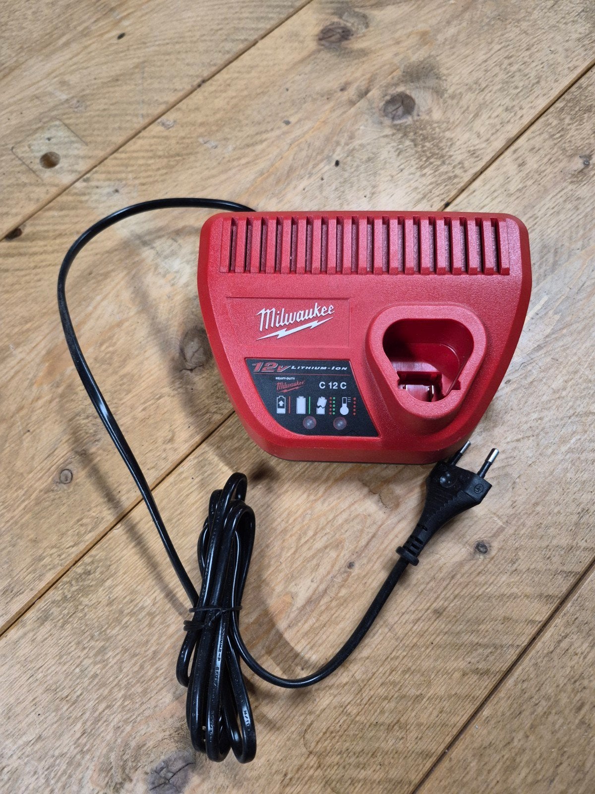 Milwaukee lader M12, Ophalen of Verzenden