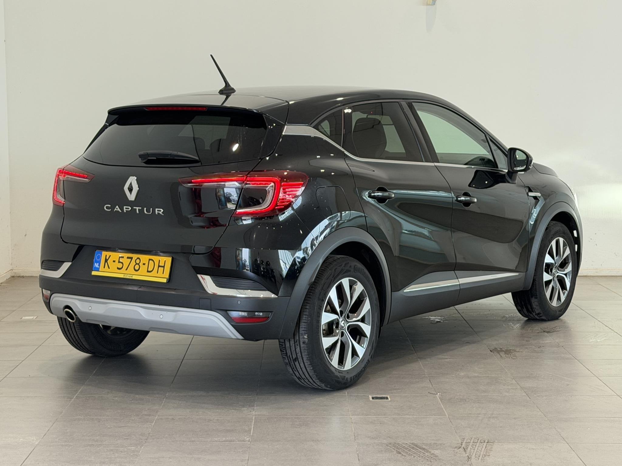 Renault Captur 1.0 TCe 100 Intens | Navigatie | Climate Cont, Gebruikt, Origineel Nederlands, 3 cilinders, Onderhoudsboekje
