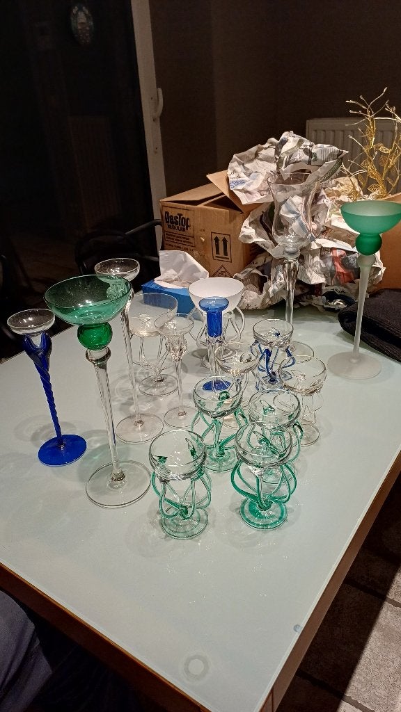 Josefina krosno grote set, Ophalen