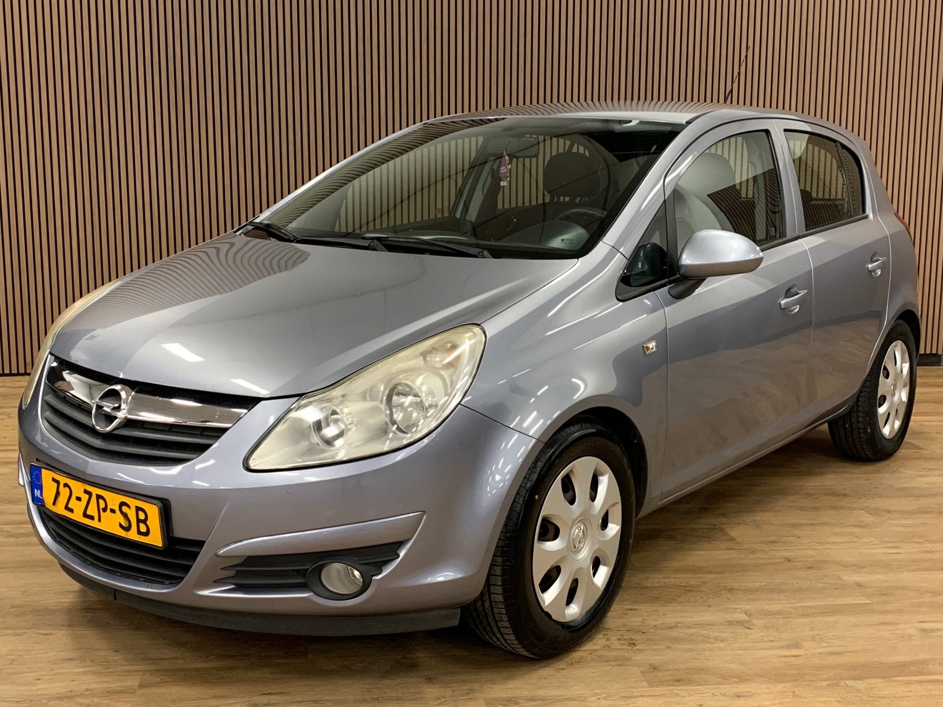 Opel Corsa 1.4-16V Enjoy|Airco|5 Deurs|, Voorwielaandrijving, Gebruikt, Zwart, 4 cilinders