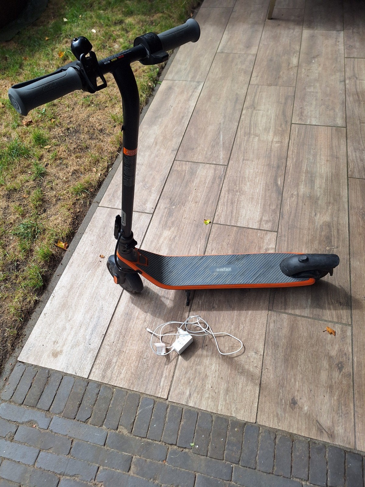 Ninebot KickScooter C2 E Powered by Segway met lader, Ophalen, Zo goed als nieuw, Elektrische step (E-scooter), Ninebot