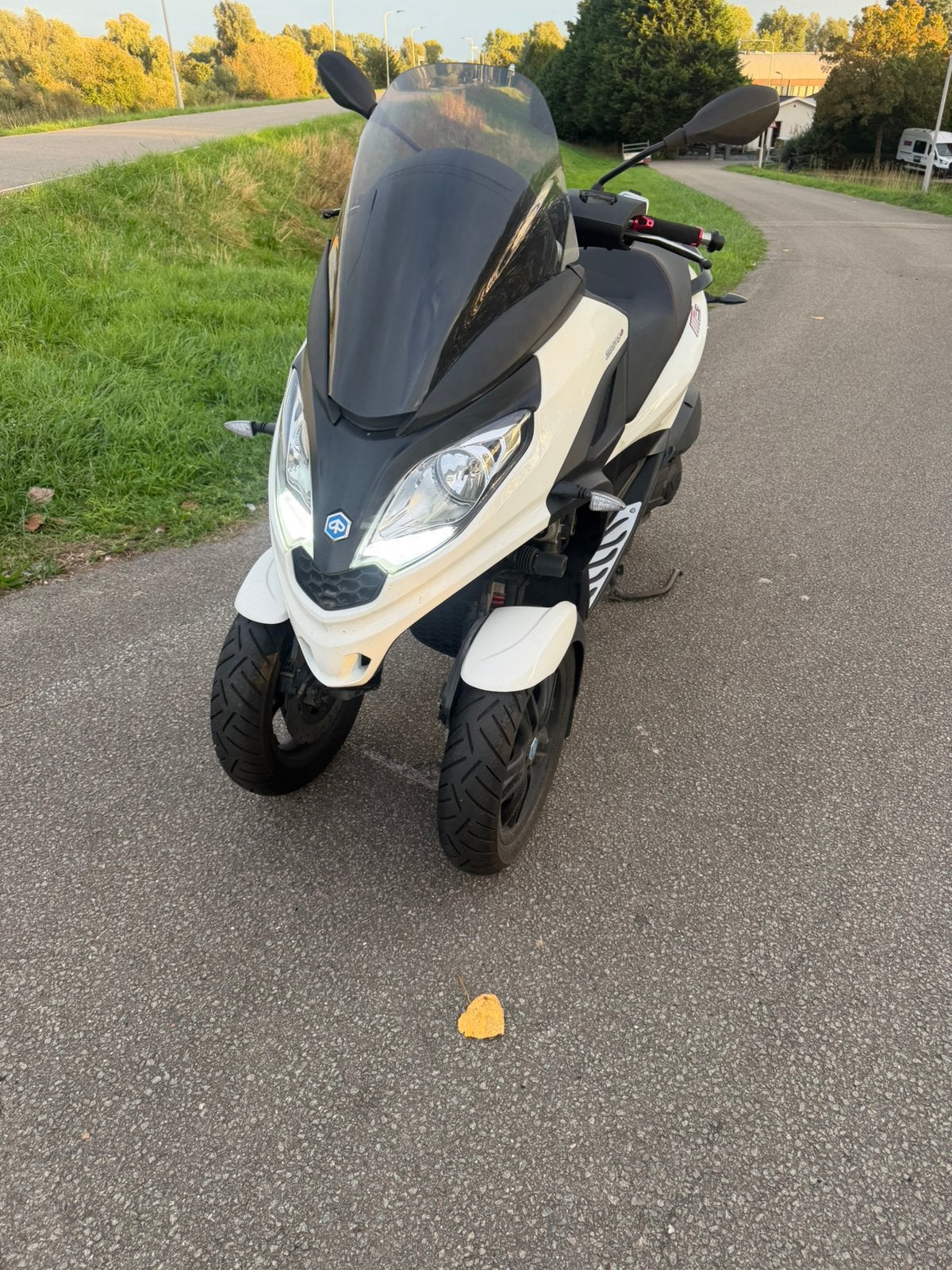 piaggio mp3 300ie hpe, Particulier, Scooter