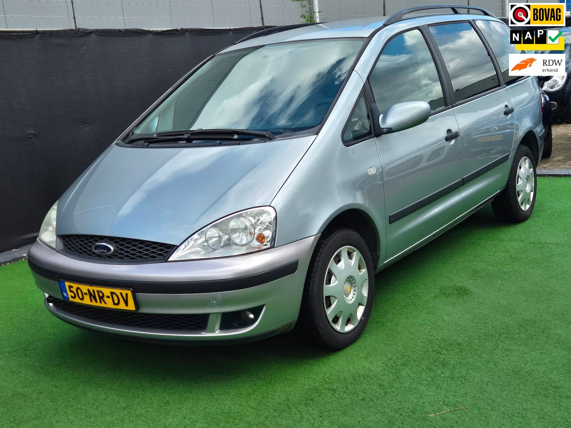 Ford Galaxy 2.0-8V Centennial 7P NAP!, Auto's, Voorwielaandrijving, 1998 cc, 4 cilinders, 700 kg