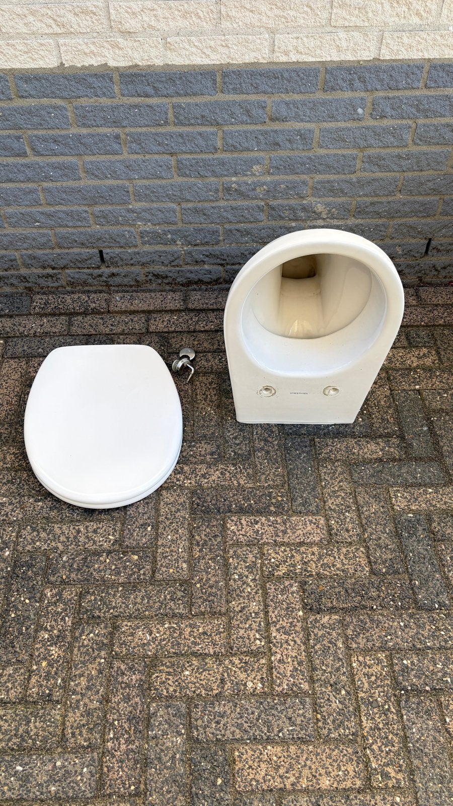Villeroy & Boch Toiletpot met zitting, Doe-het-zelf en Verbouw, Ophalen, Gebruikt, Toilet