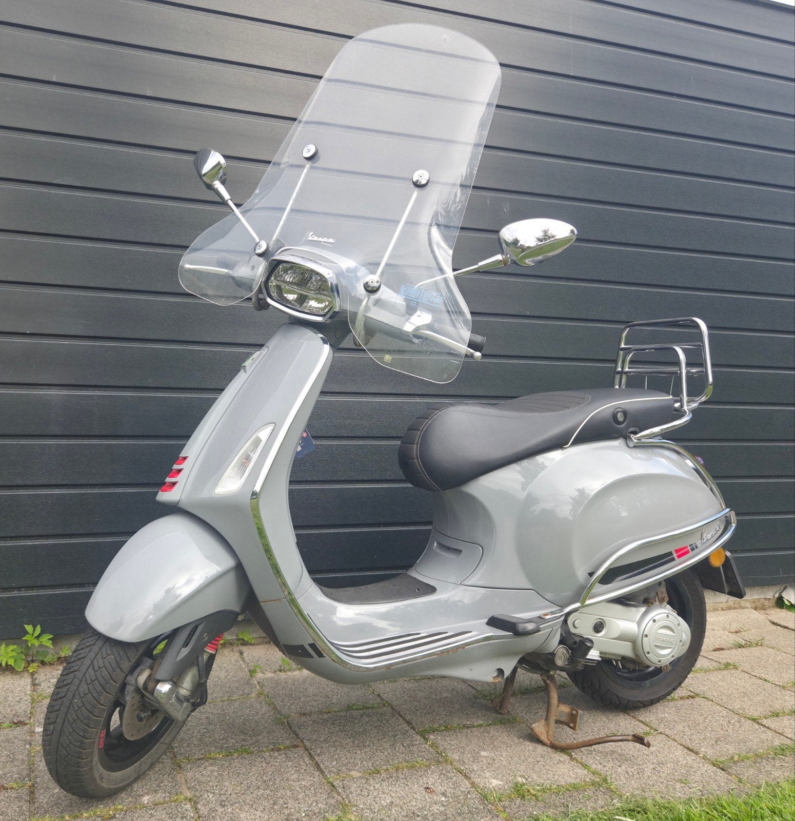 Piaggio Vespa Sprint 50 (2019) – Nardo Grey – Geel Kenteken, Fietsen en Brommers, Scooters | Vespa, Gebruikt, Vespa S, Maximaal 45 km/u