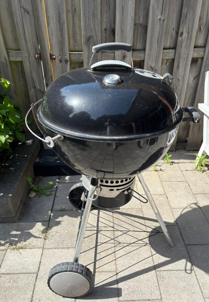Weber mastertouch 57cm met gbs rooster, Ophalen, Gebruikt
