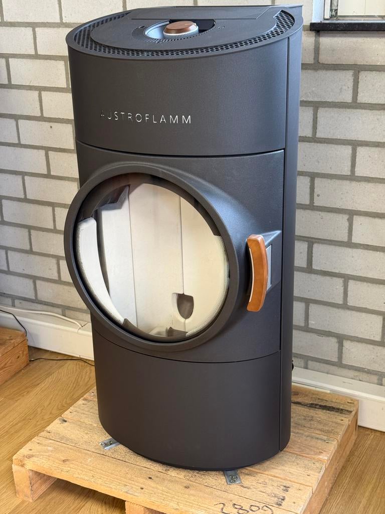 Nieuwe Austroflamm clou compact pelletkachel 6 Kw nieuw, Ophalen, Nieuw, Pelletkachel, Vrijstaand