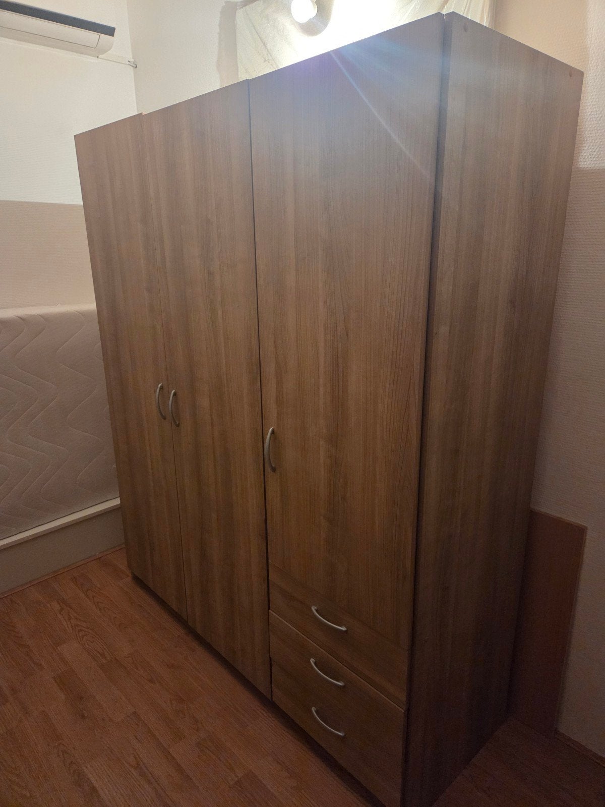 Leenbakker Sprint kast 200x147x50 - Ruime kledingkast, Ophalen, 100 tot 150 cm, 200 cm of meer, Zo goed als nieuw