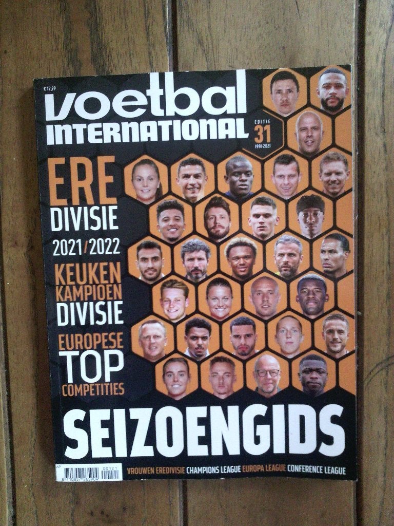 voetbalboek- VI seizoengids 2021-2022 - Nieuw !!, Ophalen of Verzenden, Nieuw, Balsport