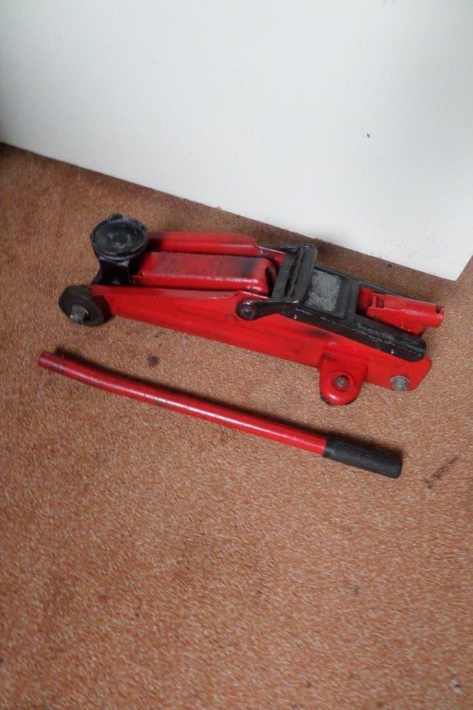 Krik - Garagekrik - 2000 kg - Hydraulisch - €50,00, Ophalen, Zo goed als nieuw, Manueel, Garagekrik