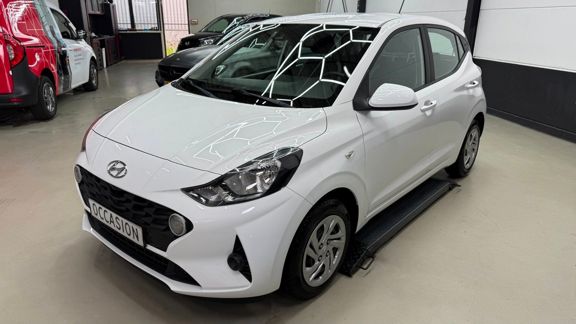 Hyundai I10 1.0 CarPlay, cruise control, camera achter, stoe, Voorwielaandrijving, Dealer onderhouden, Gebruikt, Automatische klimaatregeling