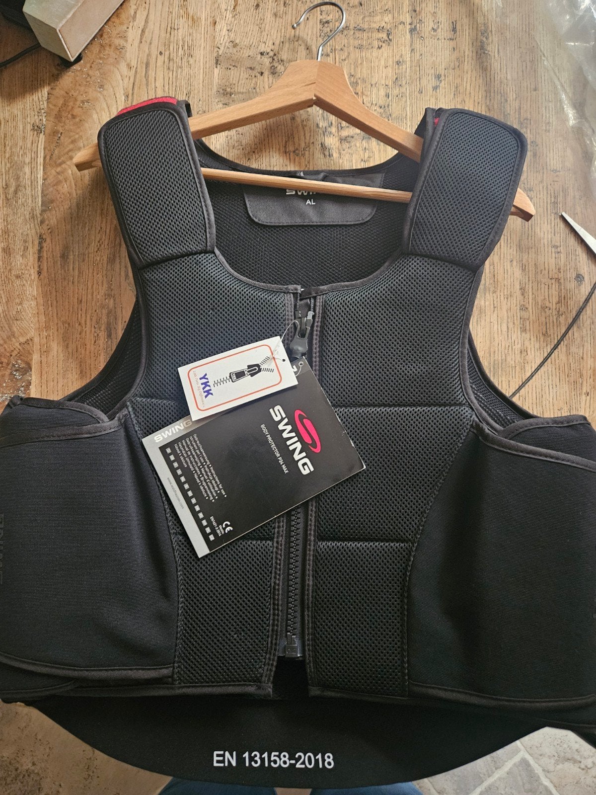 Nieuwe Swing Bodyprotector - Maat L - Level 3, Ophalen of Verzenden, Nieuw