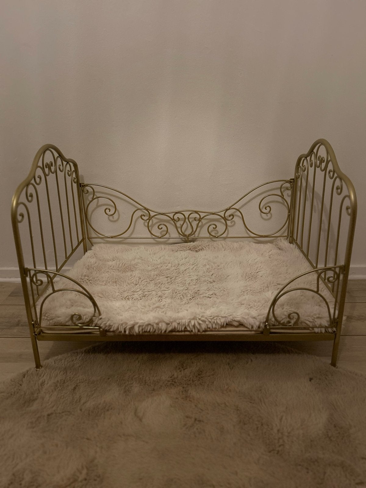 Gouden hondenbed hondenmand goud nieuw, Ophalen of Verzenden, Nieuw, Overige