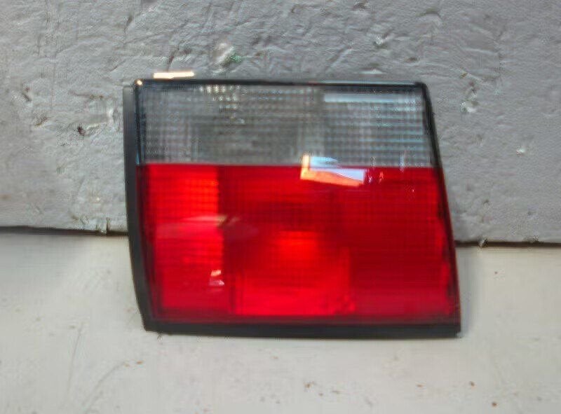 ACHTERLICHT LINKS BINNEN Saab 900 II Coupé (49-57-411), Auto-onderdelen, Saab-de-info@saabgroup.com, Gebruikt, Ophalen of Verzenden