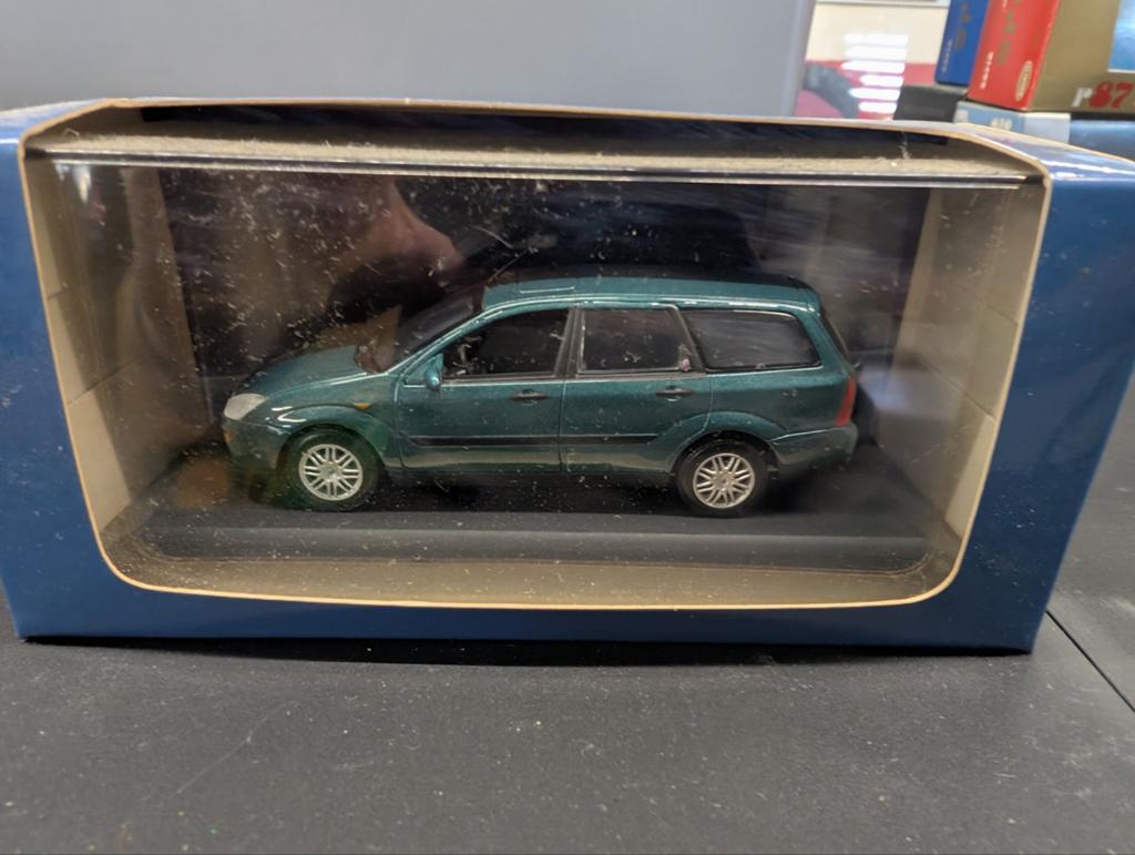 Ford Focus Stationwagen modelauto in doos, Ophalen of Verzenden, Zo goed als nieuw, Auto, Overige merken