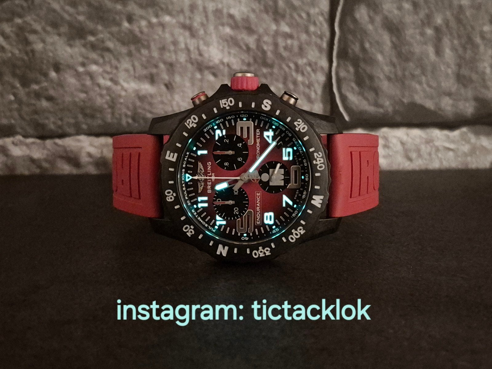 Breitling Endurance Pro Ironman 44mm Breitlight superquartz, Kunststof, Breitling SA, Breitling, Polshorloge