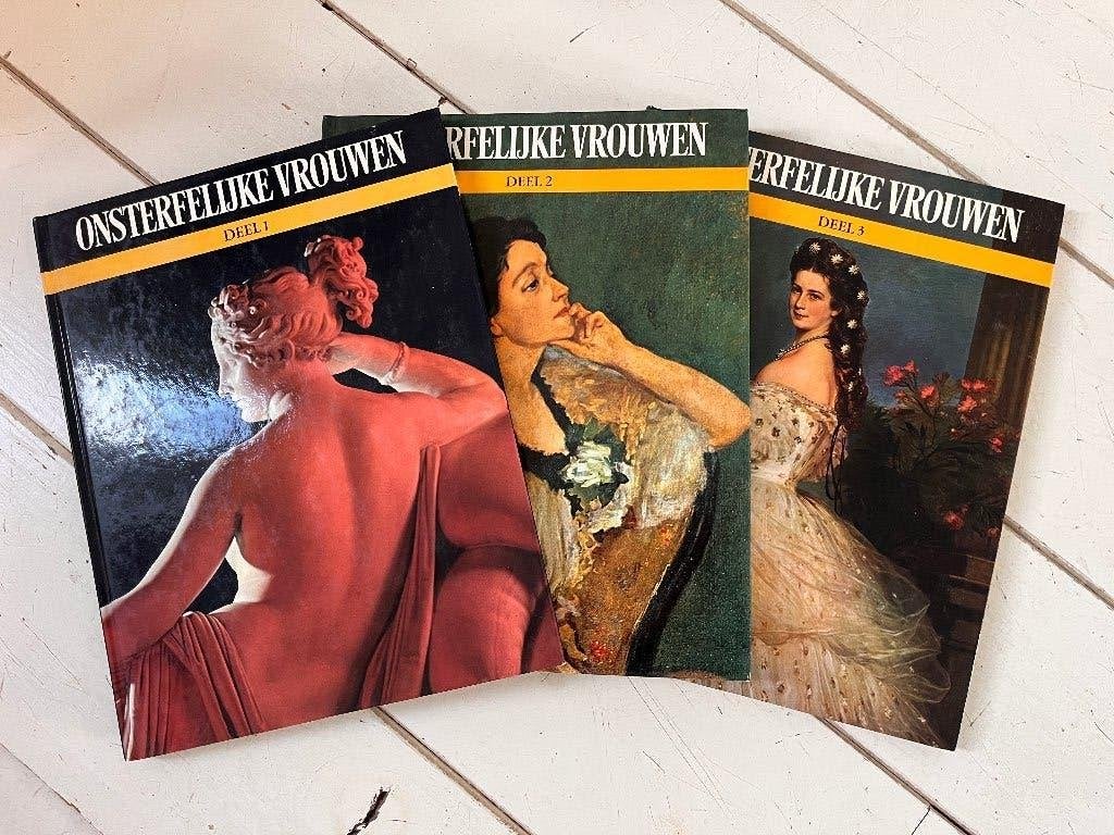 Onsterfelijke Vrouwen – complete serie deel 1, 2 & 3, Ophalen of Verzenden, Zo goed als nieuw, Europa