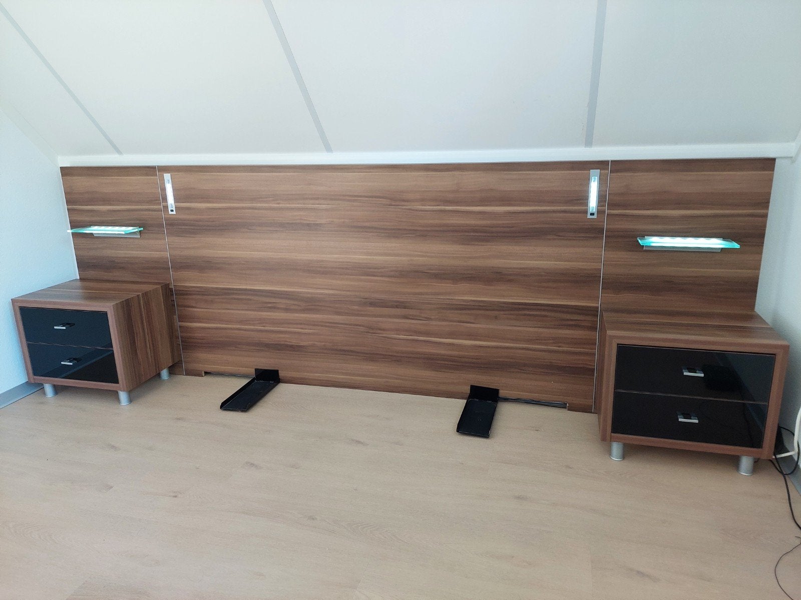 Mooie achterwand met nachtkastjes, Huis en Inrichting, Slaapkamer | Bedden, Ophalen, Tweepersoons, Zo goed als nieuw, 180 cm