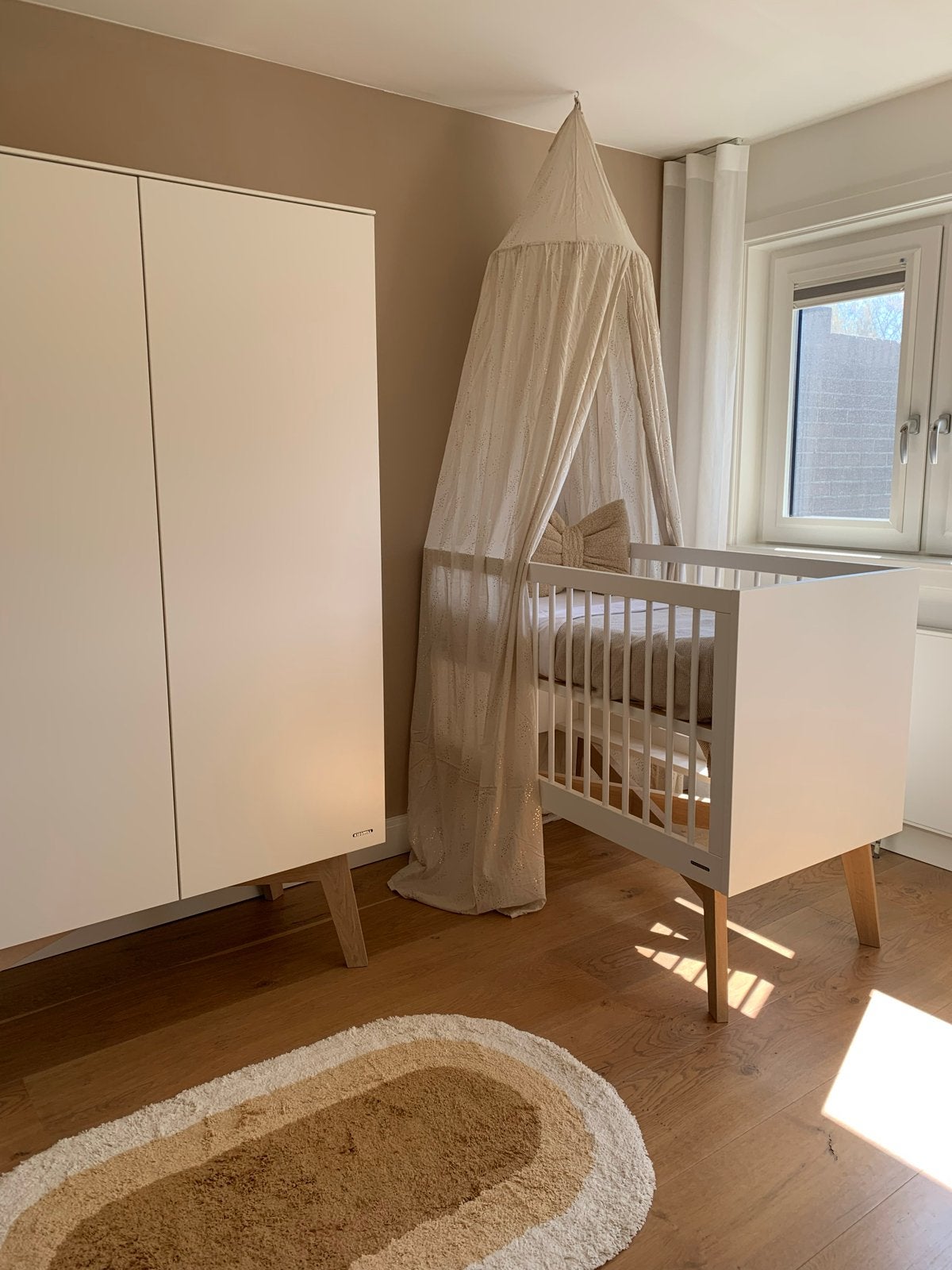 Kidsmill Sixties Babykamer- Commode, Ledikant, Kledingkast, Ophalen, Zo goed als nieuw, Jongetje of Meisje