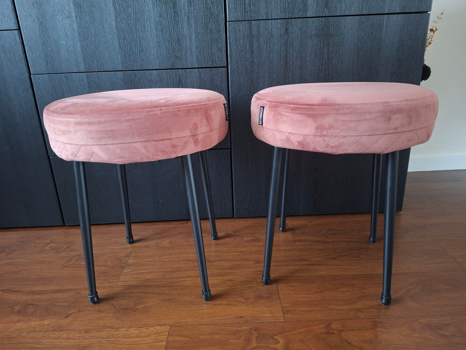 Riverdale Roze fluwelen krukjes - set van 2, Ophalen, Zo goed als nieuw, Overige materialen