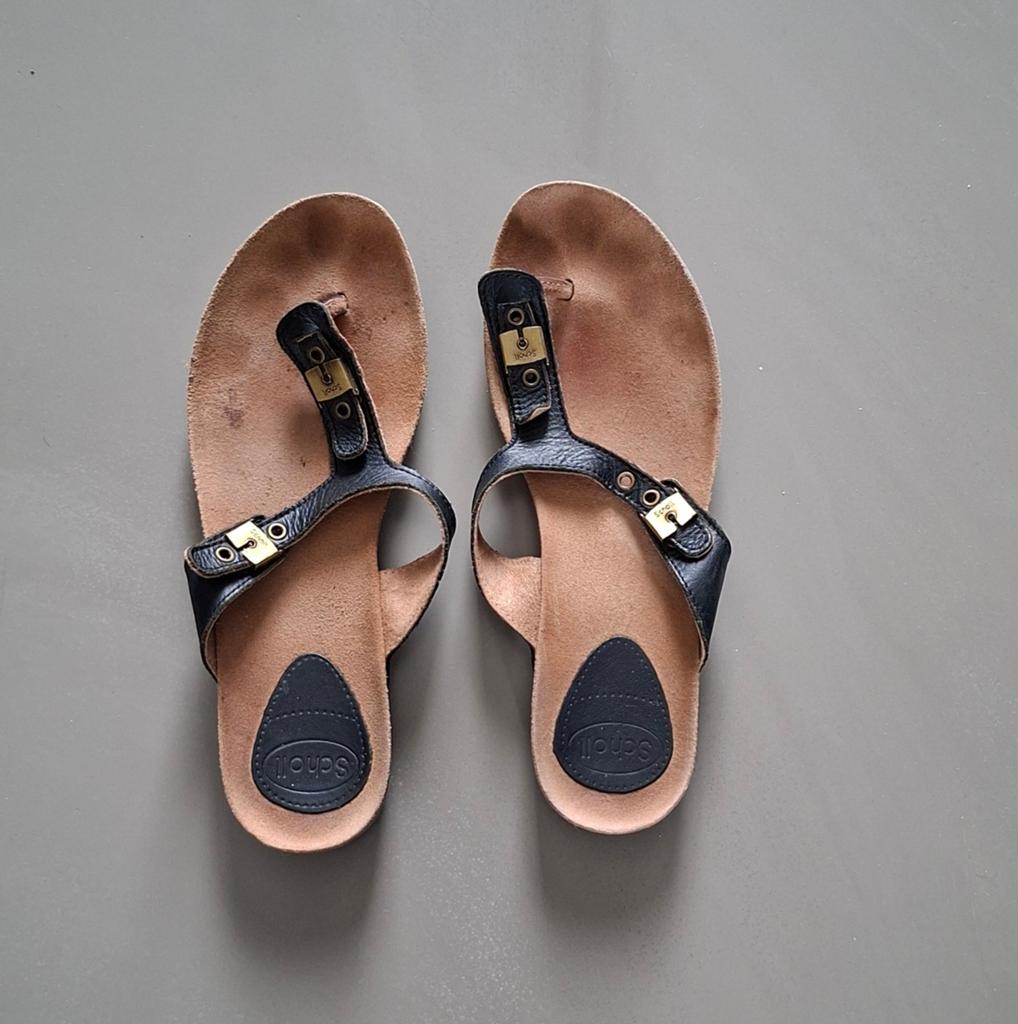 Scholl slippers - Zwart - Maat 38, Kleding | Dames, Schoenen, Slippers, Scholl, Zwart, Ophalen of Verzenden