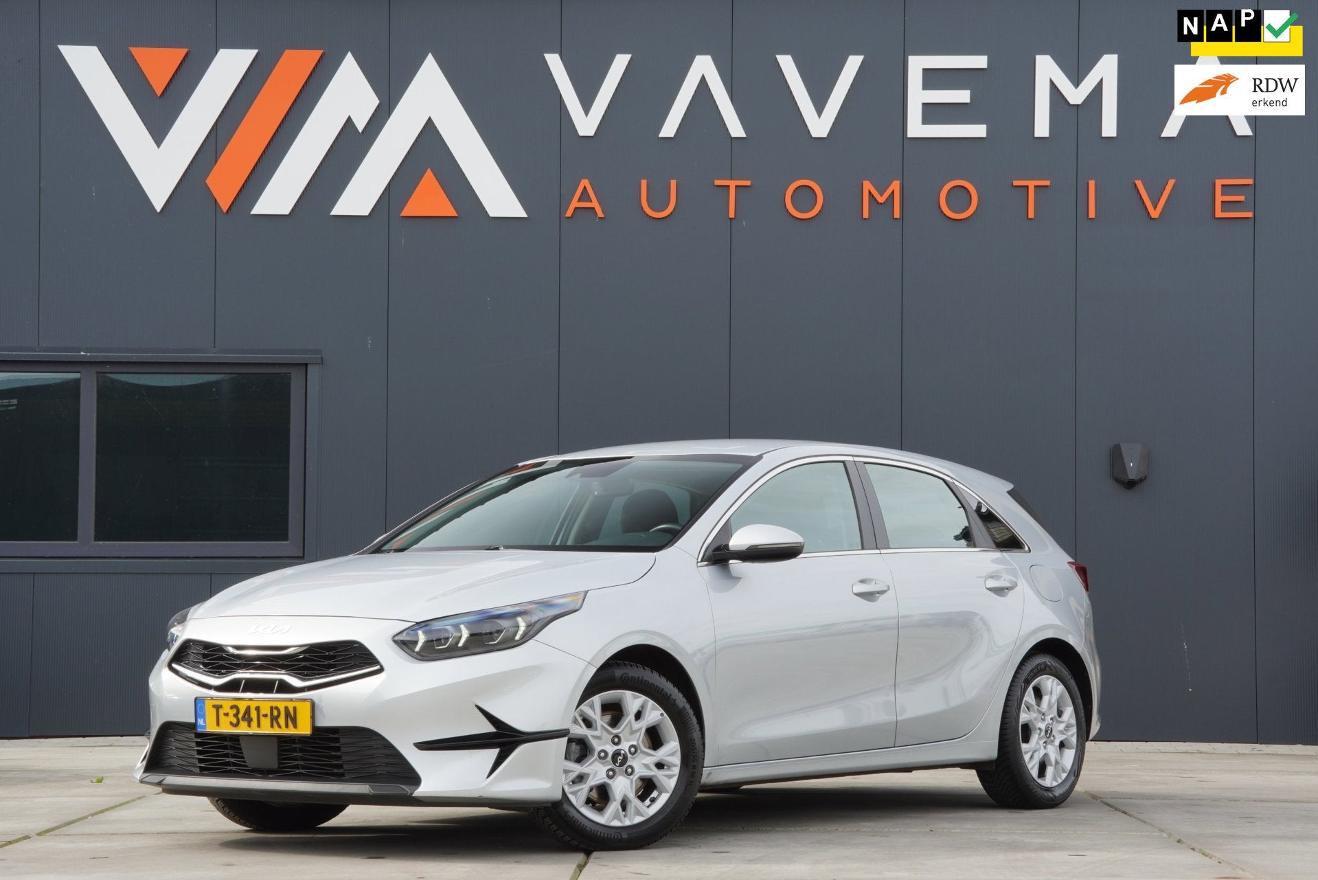 Kia Ceed 1.0 T-GDi DynamicLine 2023 Airco Clima Cruise contr, Auto's, Voorwielaandrijving, Stof, Gebruikt, Origineel Nederlands