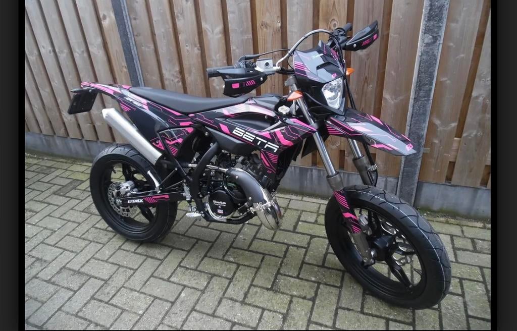 GEZOCHT: schakelbrommer zie bio, Fietsen en Brommers, Minibikes, Midibikes en Pitbikes, Ophalen of Verzenden, Zo goed als nieuw