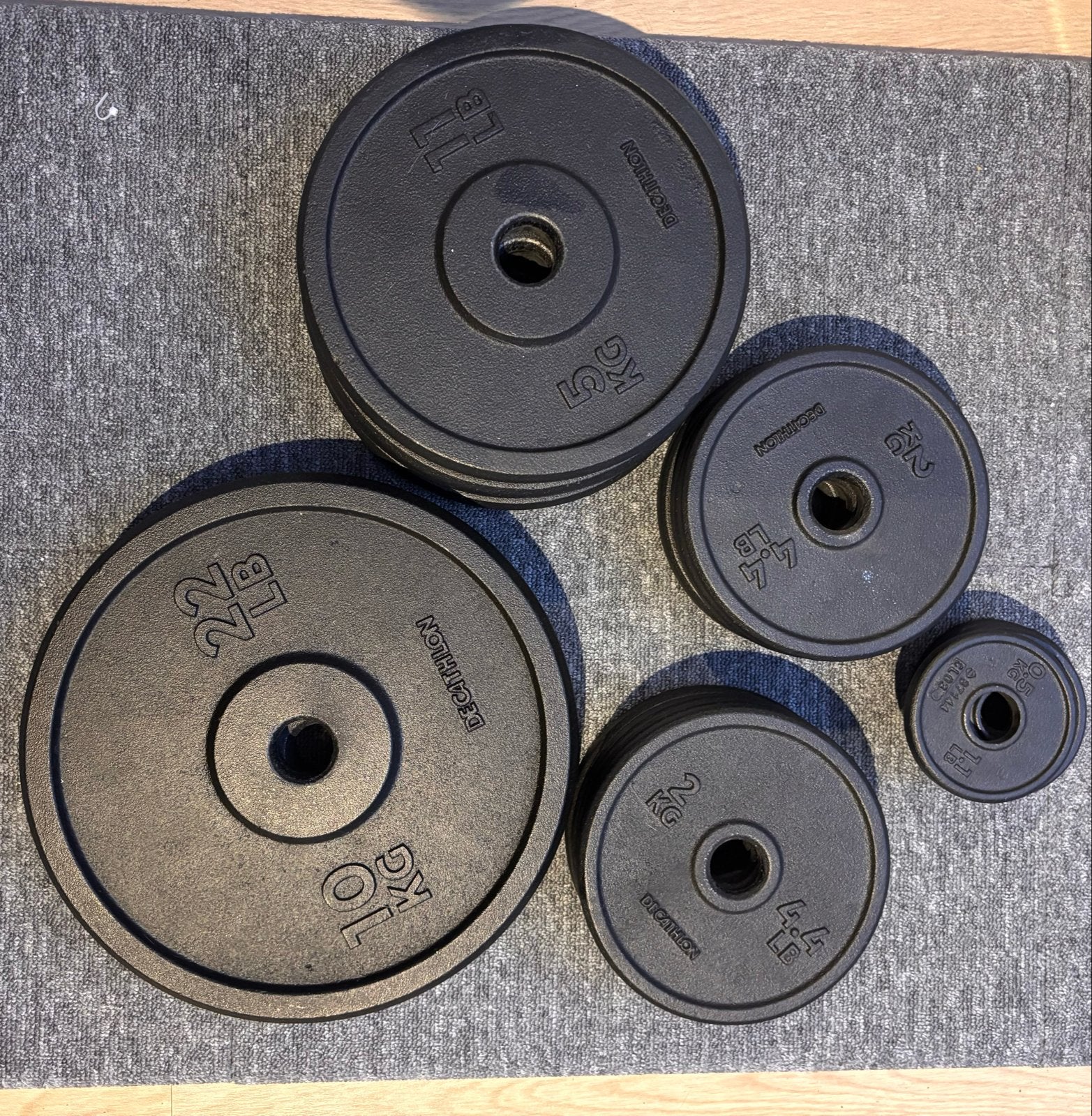Domyos Halterset met Halterstang en Curlstang 28mm, Sport en Fitness, Ophalen, Zo goed als nieuw, Armen, Halterset