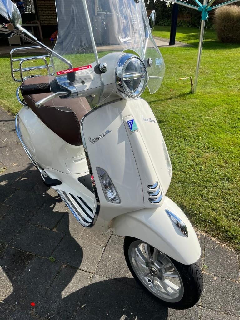 Vespa Primavera scooter | Bromscooter | 2021, Ophalen, Overige modellen, Maximaal 45 km/u, Zo goed als nieuw