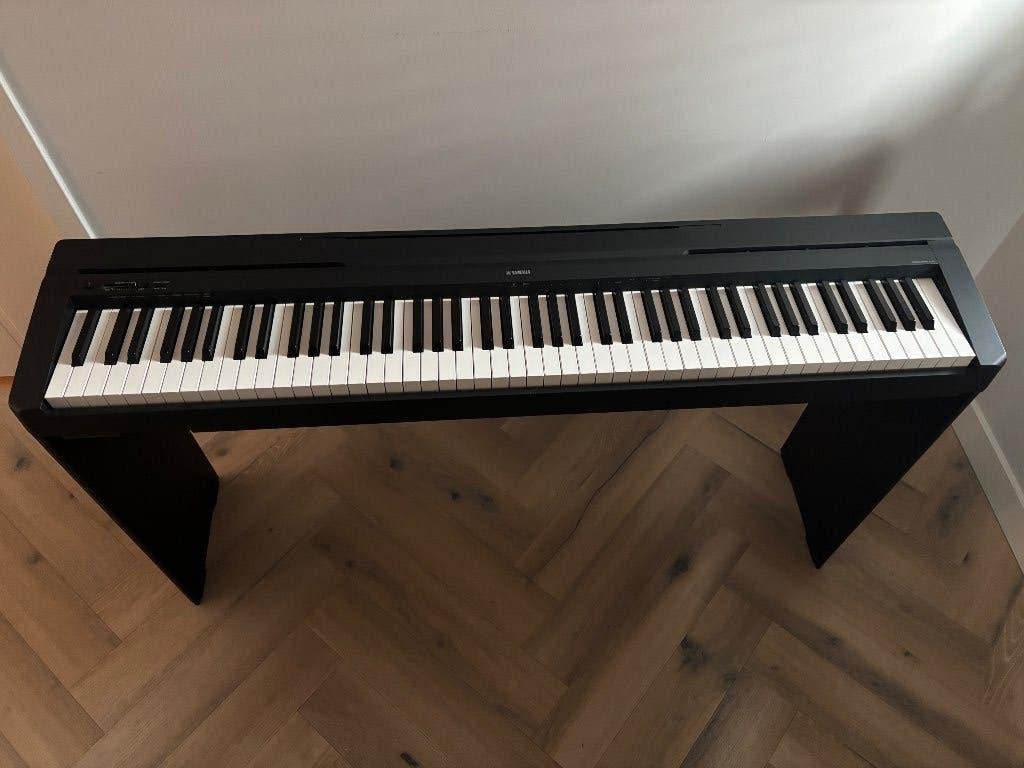 Yamaha P45 digitale piano, Muziek en Instrumenten, Piano's, Ophalen, Zwart, Digitaal, Zo goed als nieuw