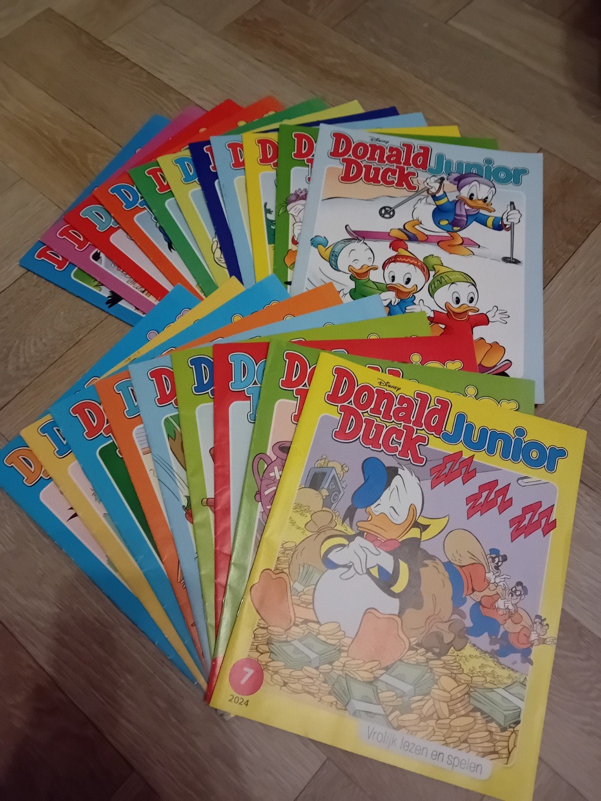 20x Donald Duck Junior ideaal voor beginnende lezers!, Boeken, Meerdere stripboeken, Ophalen of Verzenden, Gelezen, Donald Duck